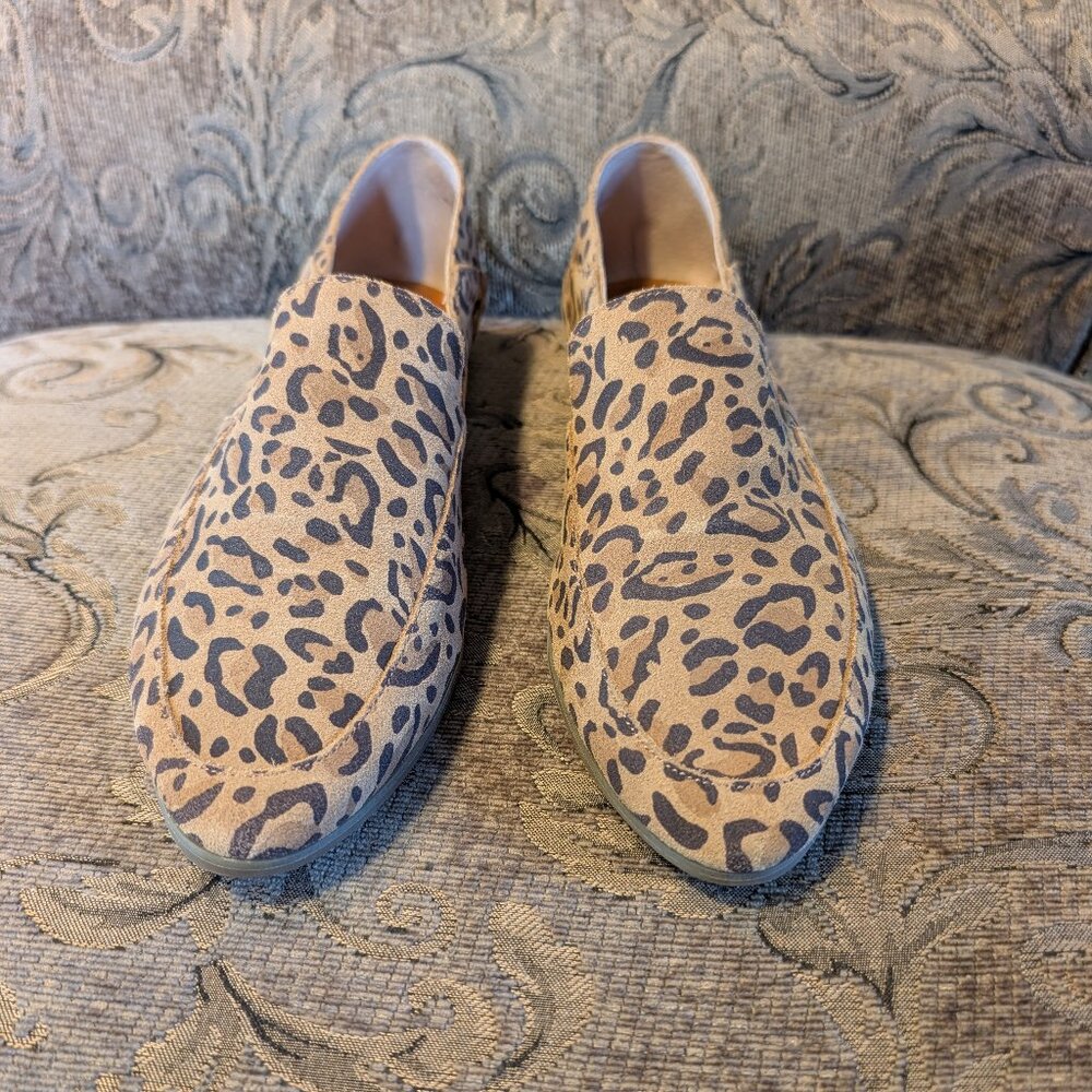 EUC Lucky Brand Brogan2 Cheetah Animal Print Slip On Loafers Flats Leather Shoes
